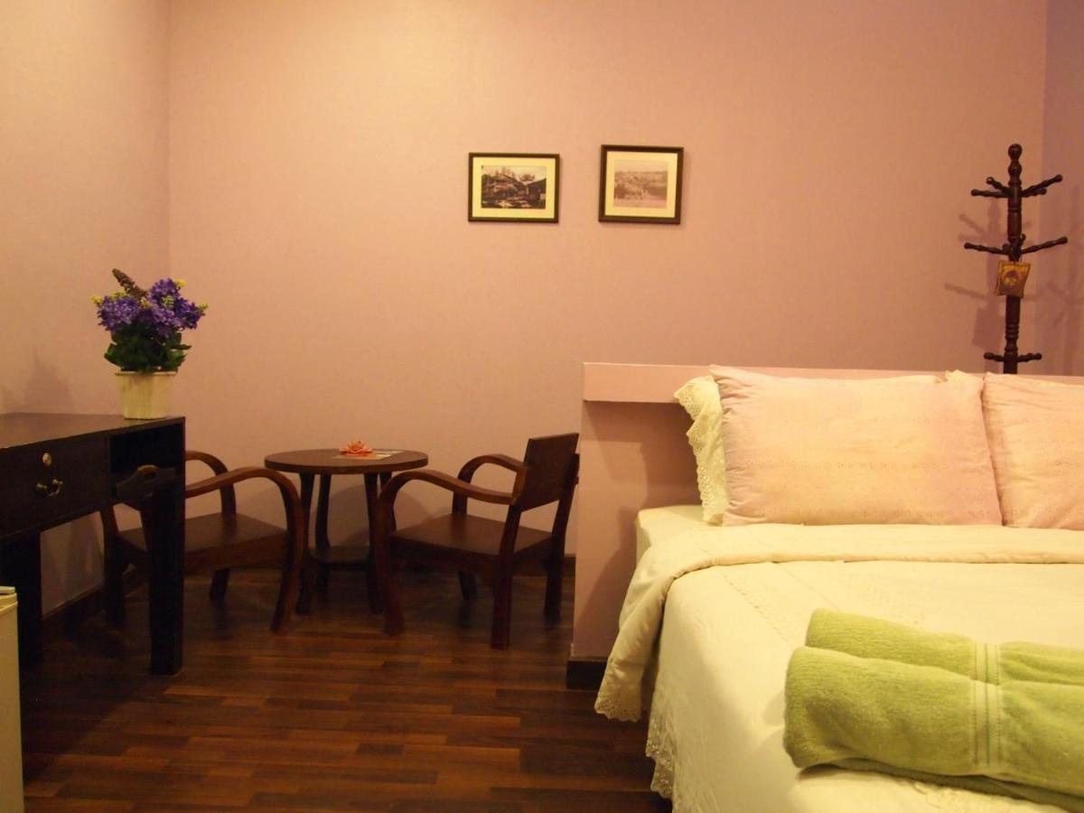 Niras Bankoc Hostel *