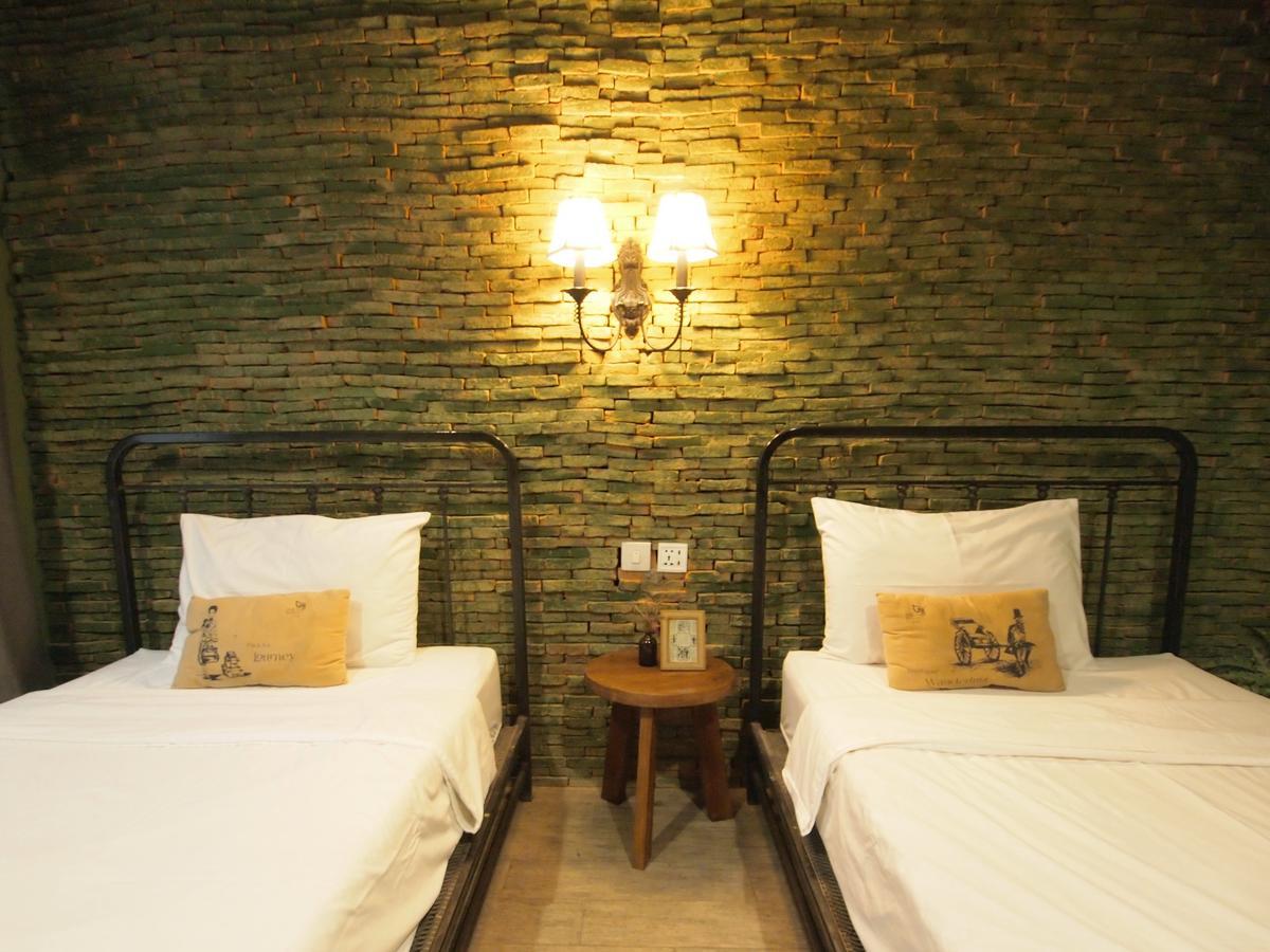 Niras Bankoc Hostel *
